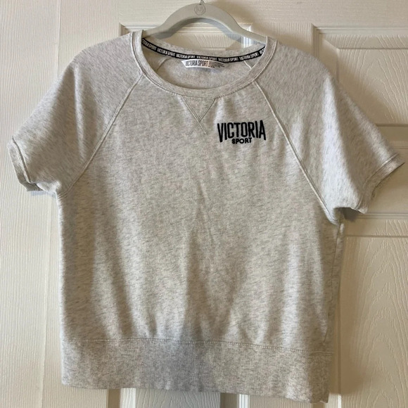 NWOT New Victoria Sport Short Sleeve Sweatshirt M - Picture 3 of 12